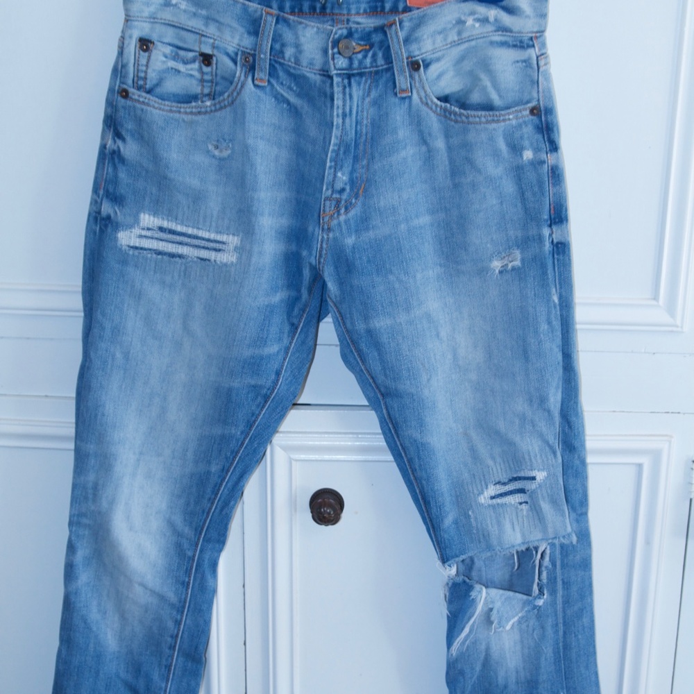 Jean Shop Mens "Jim" Distressed Jeans